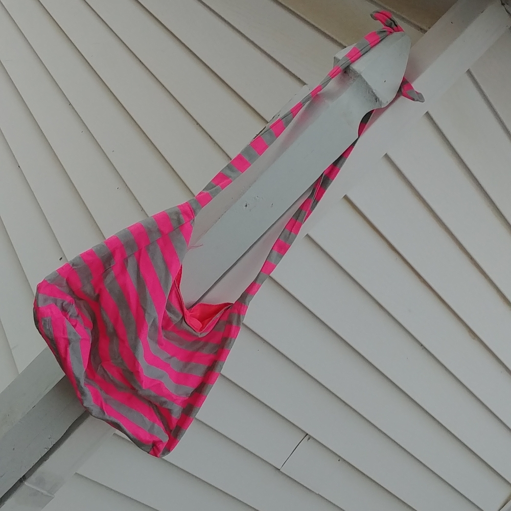 Striped Purse, pink & gray, new, magnetic closure